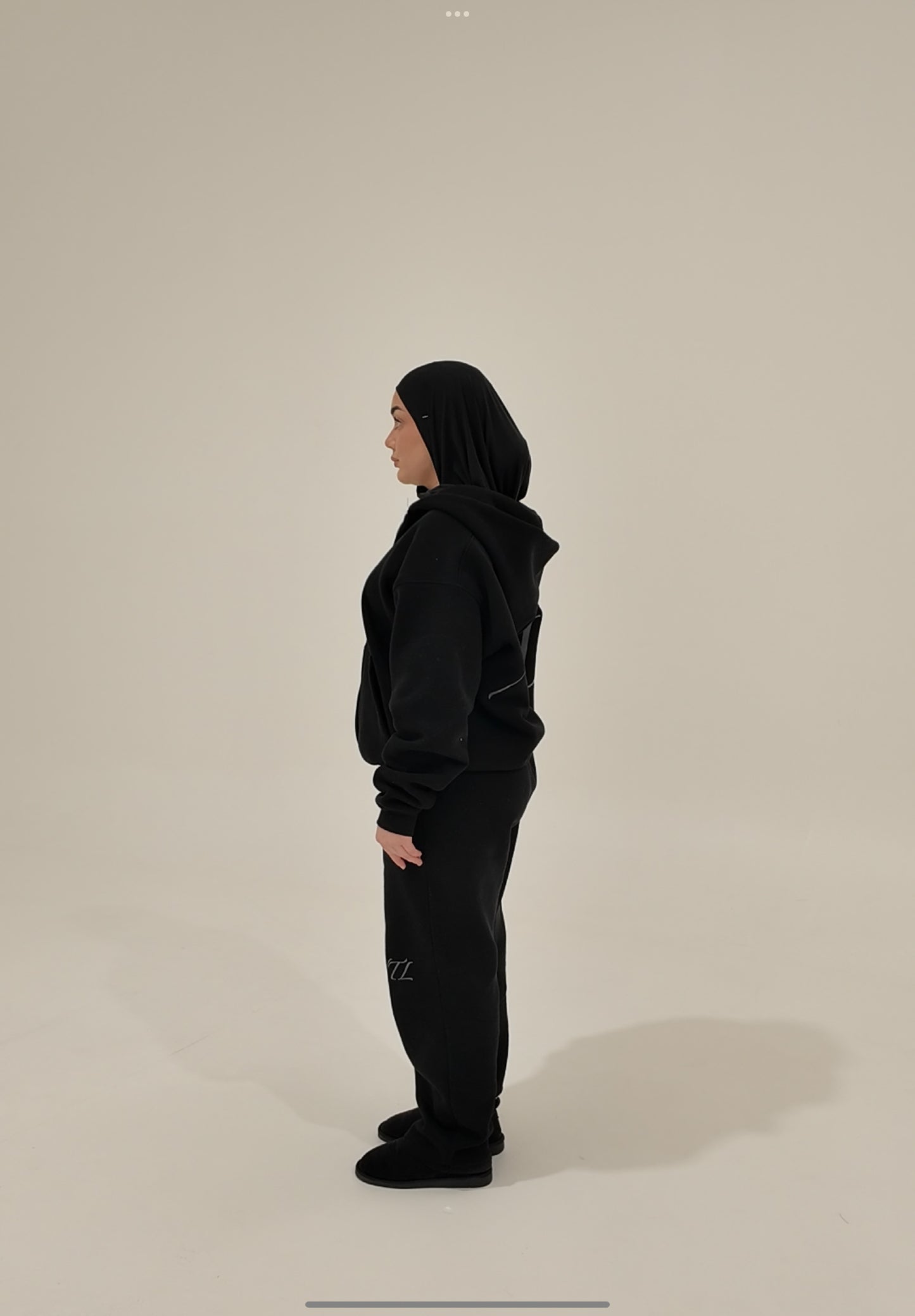 ZIP HOOD