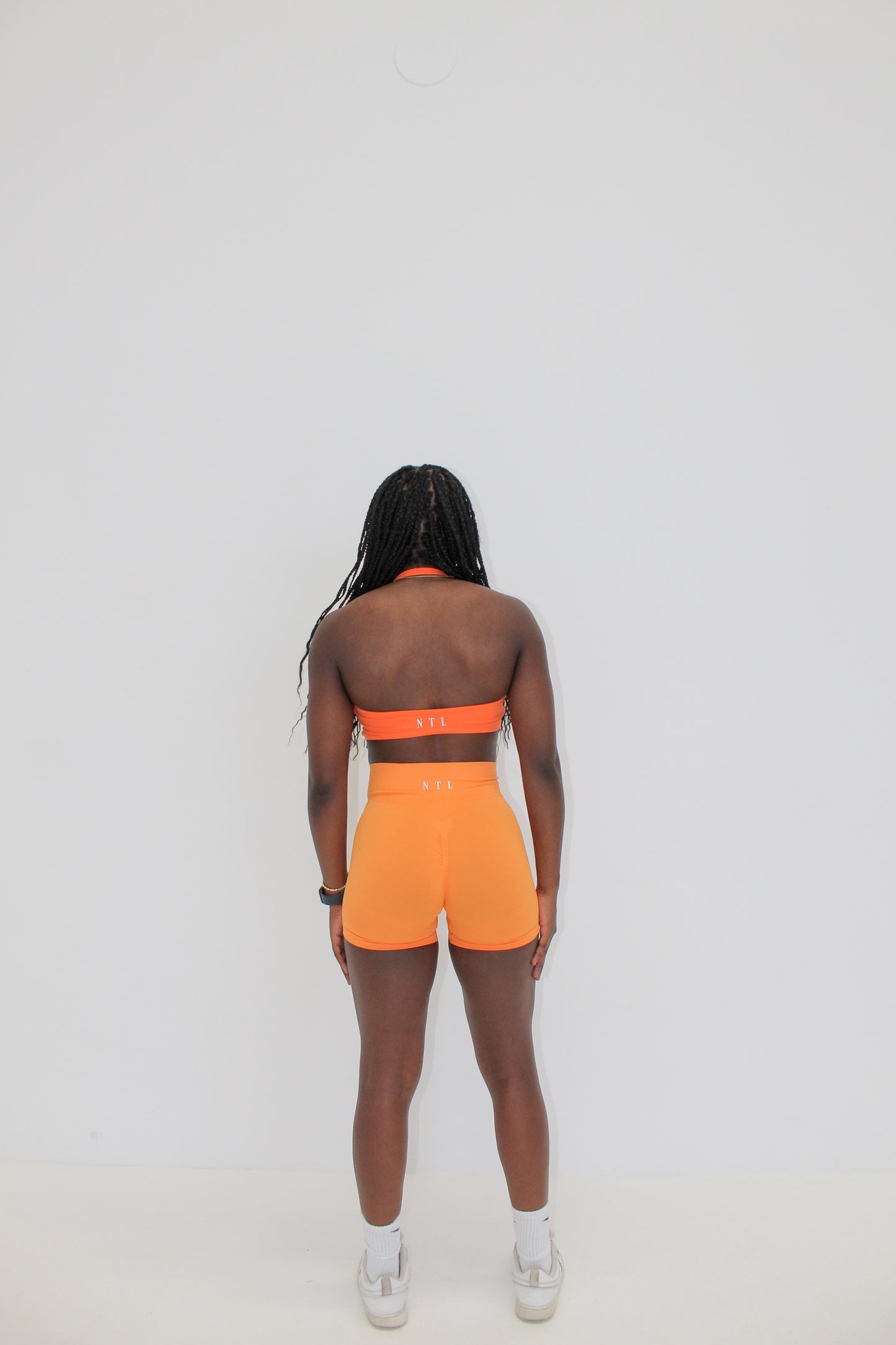 CONTOUR SHORTS - TANGERINE