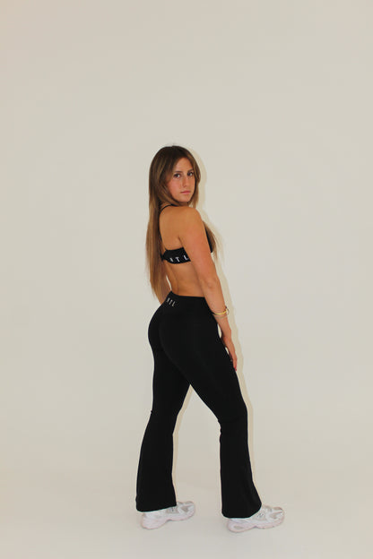 LUXE ESSENTIAL CROP