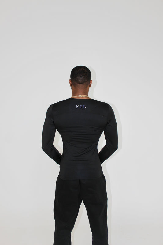 ESSENTIALS COMPRESSION TEE