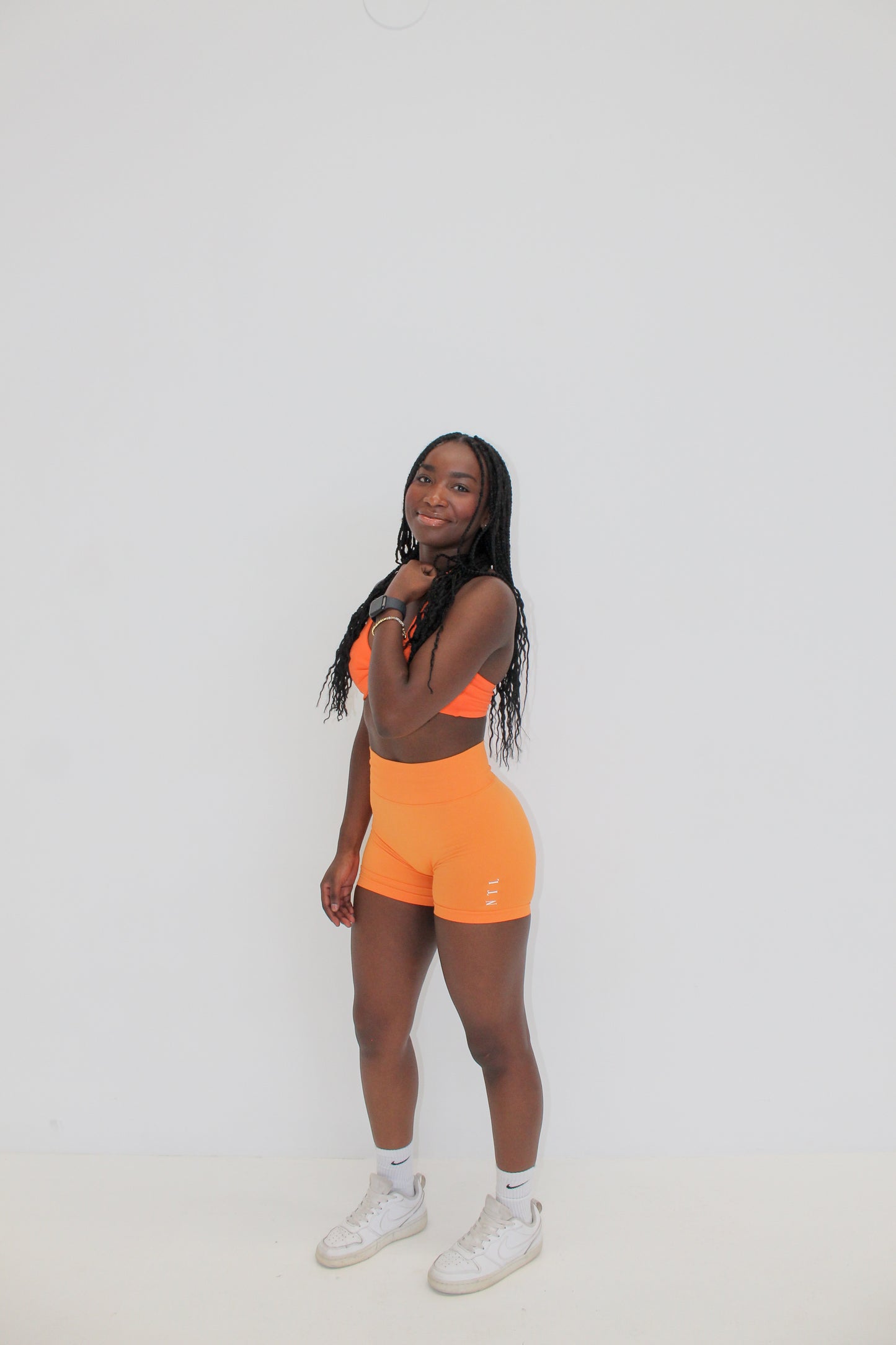 CONTOUR SHORTS - TANGERINE